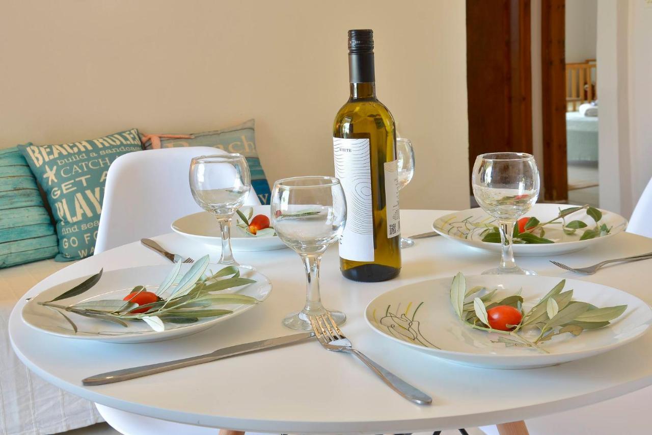 Ariadni House *